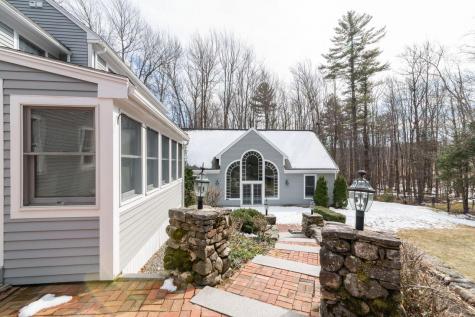 6 Flintlock Lane Falmouth ME 04105
