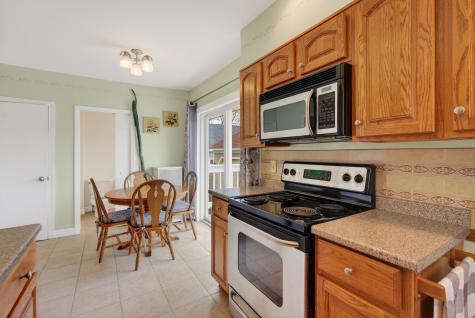 36 Colonial Road Portland ME 04102