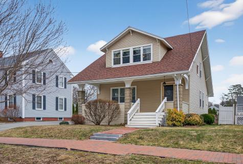 36 Colonial Road Portland ME 04102