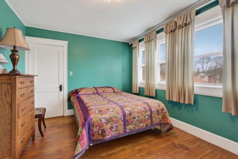 36 Colonial Road Portland ME 04102