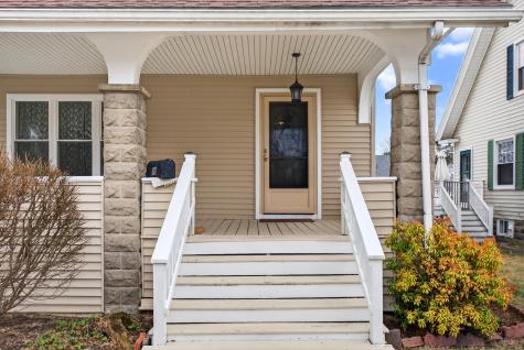 36 Colonial Road Portland ME 04102