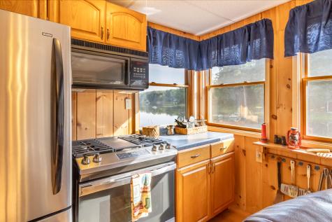 12 Paradise Cove Clifton ME 04428