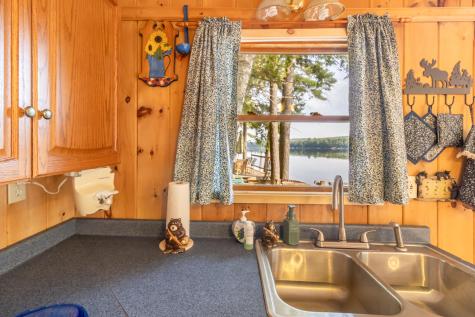 12 Paradise Cove Clifton ME 04428