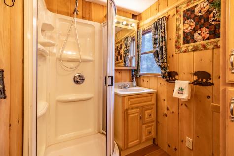 12 Paradise Cove Clifton ME 04428