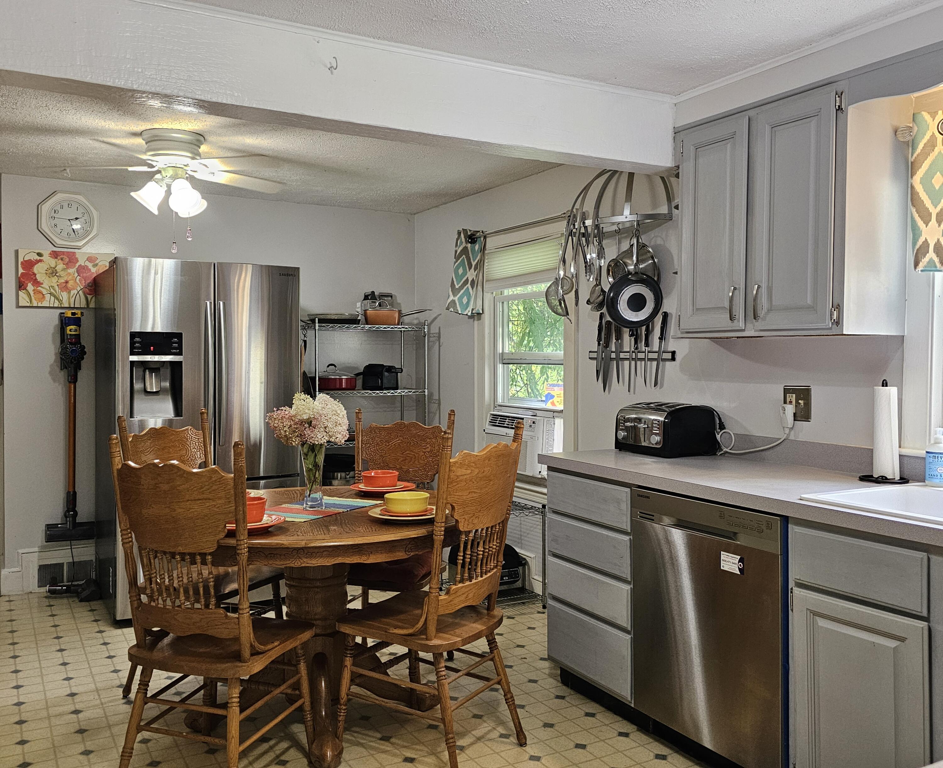 640 Auburn Street Portland ME 04103