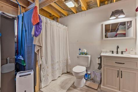 198 Senator Black Road Baldwin ME 04091