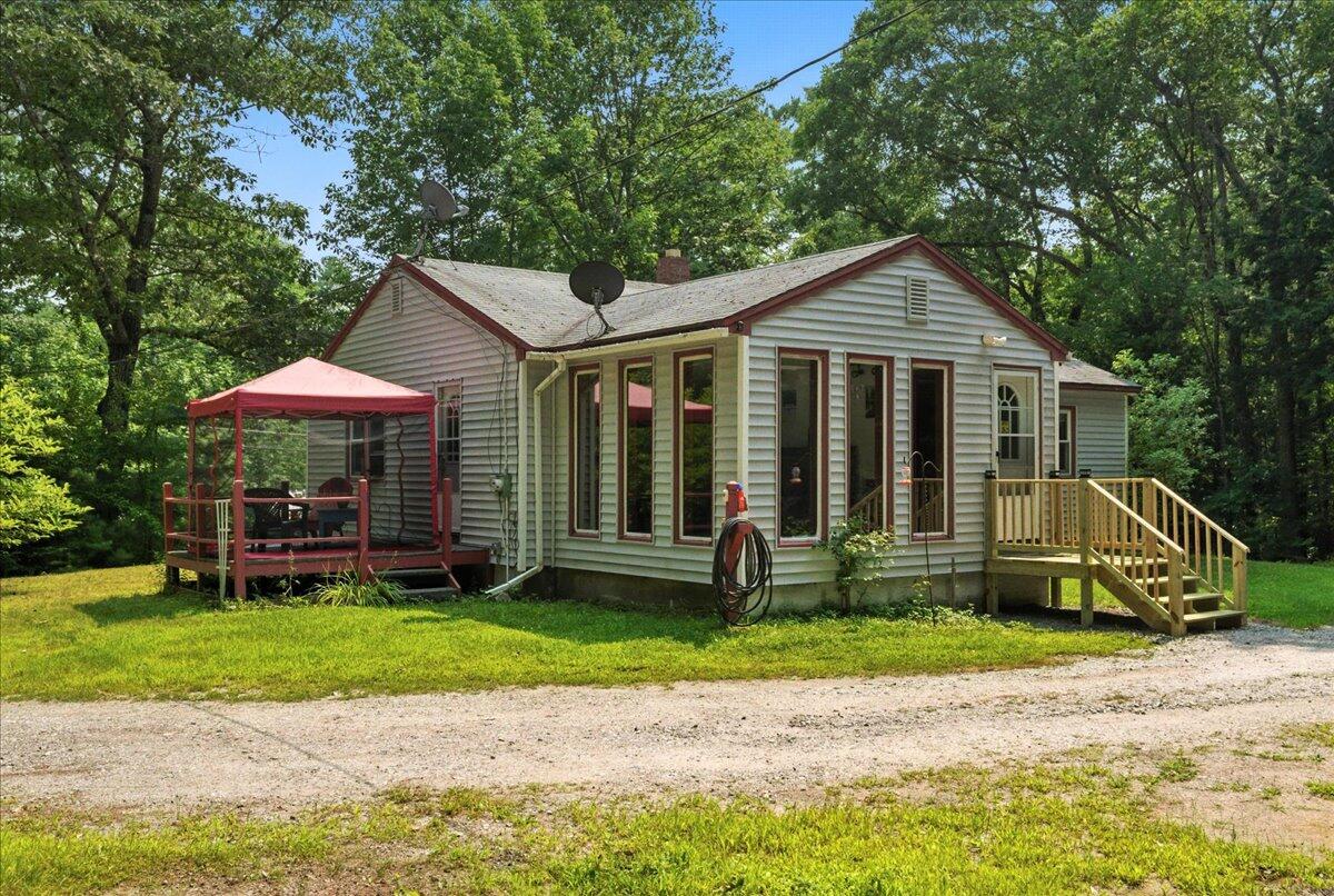 45 Songo School Road Naples ME 04055