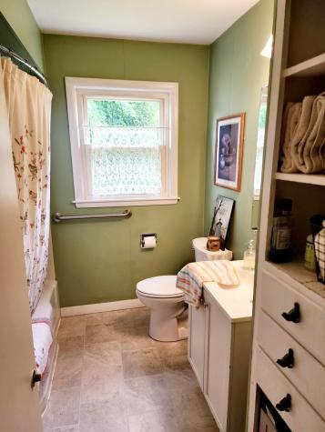 33 Olive Avenue Lewiston ME 04240
