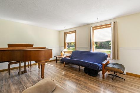 22 Tobey Road Canaan ME 04924