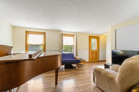 22 Tobey Road Canaan ME 04924