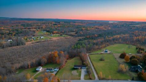 241 Allen Road Hebron ME 04238