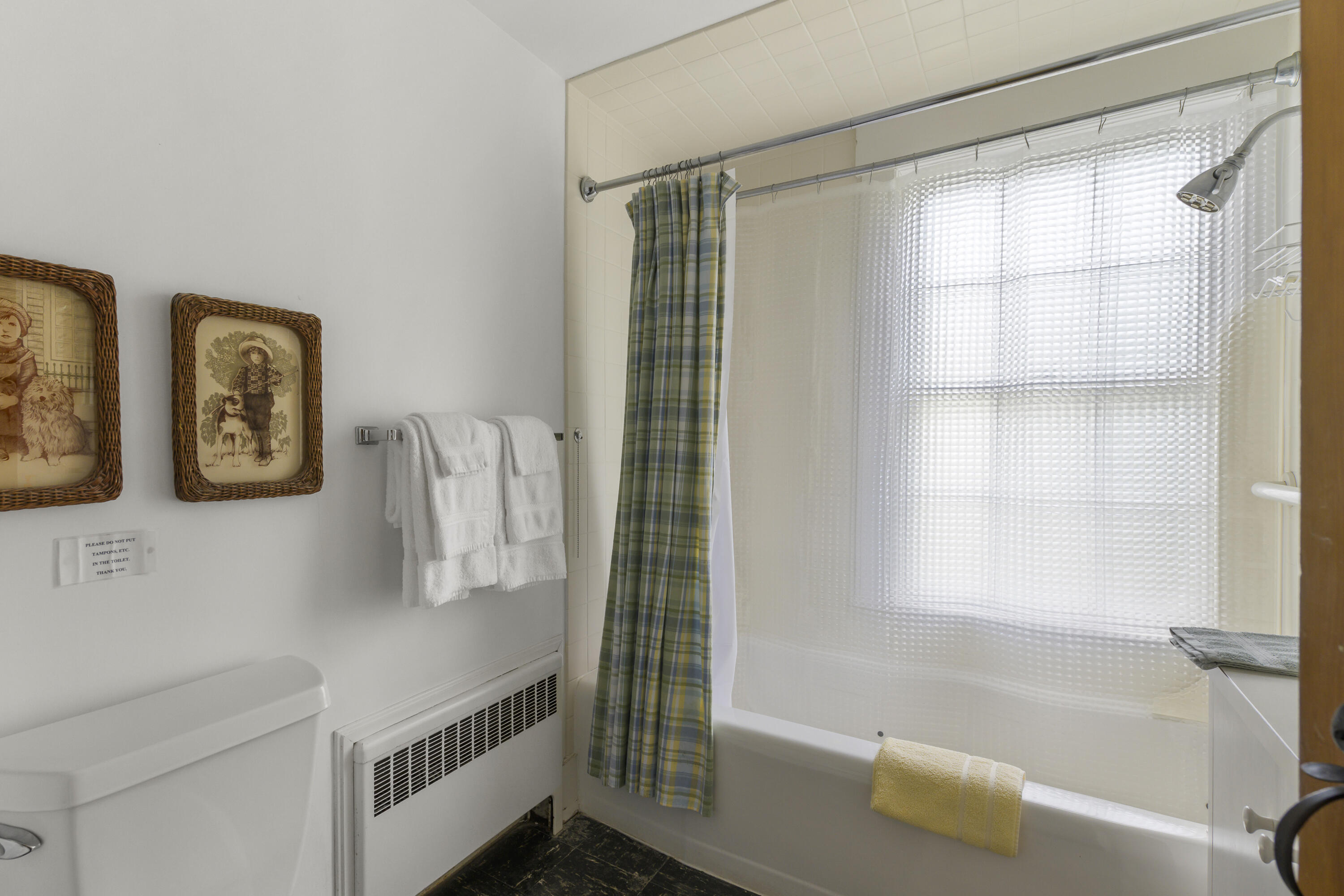 36 Pleasant Street Damariscotta ME 04553