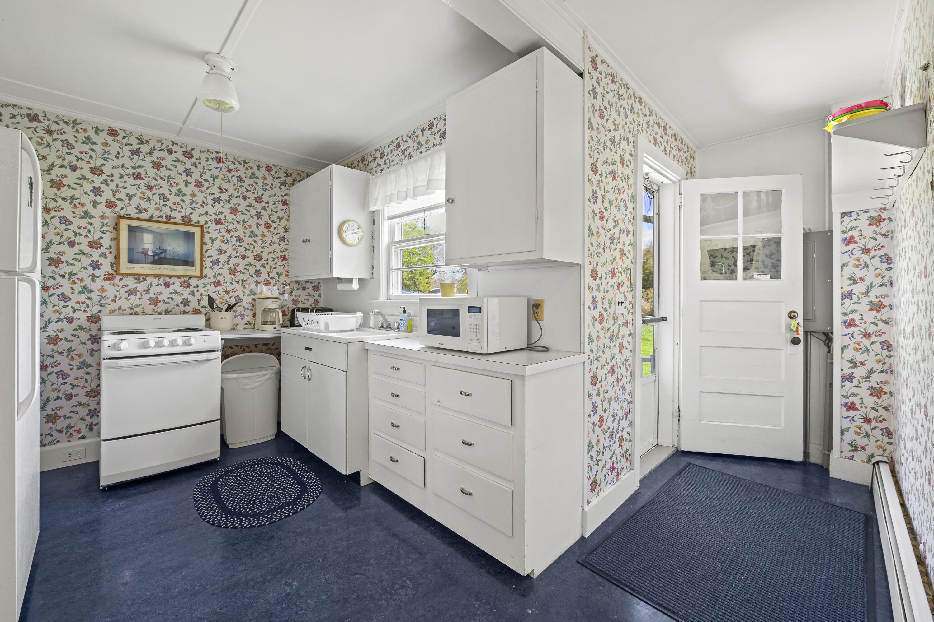 36 Pleasant Street Damariscotta ME 04553