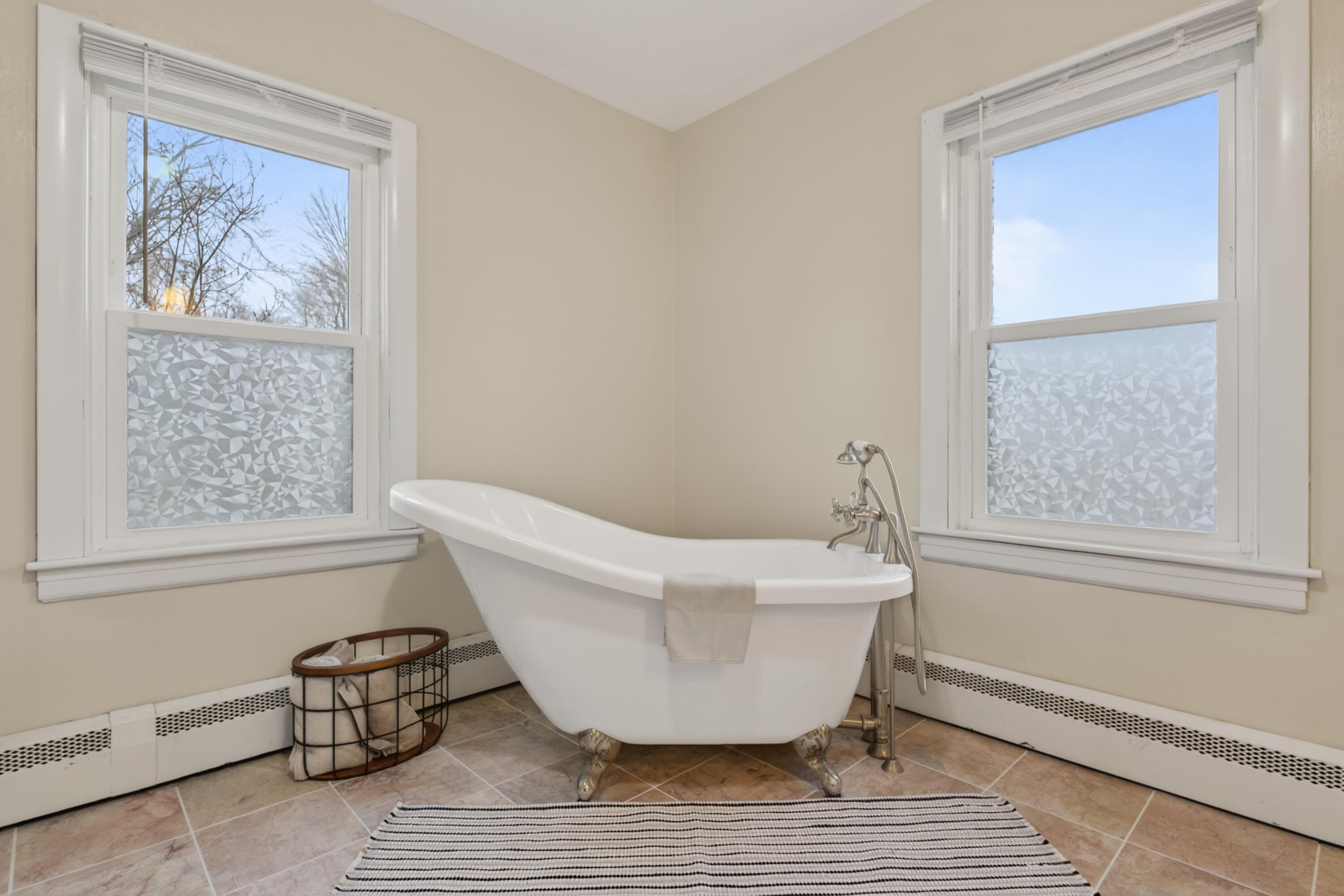 5 Linwood Avenue Augusta ME 04330