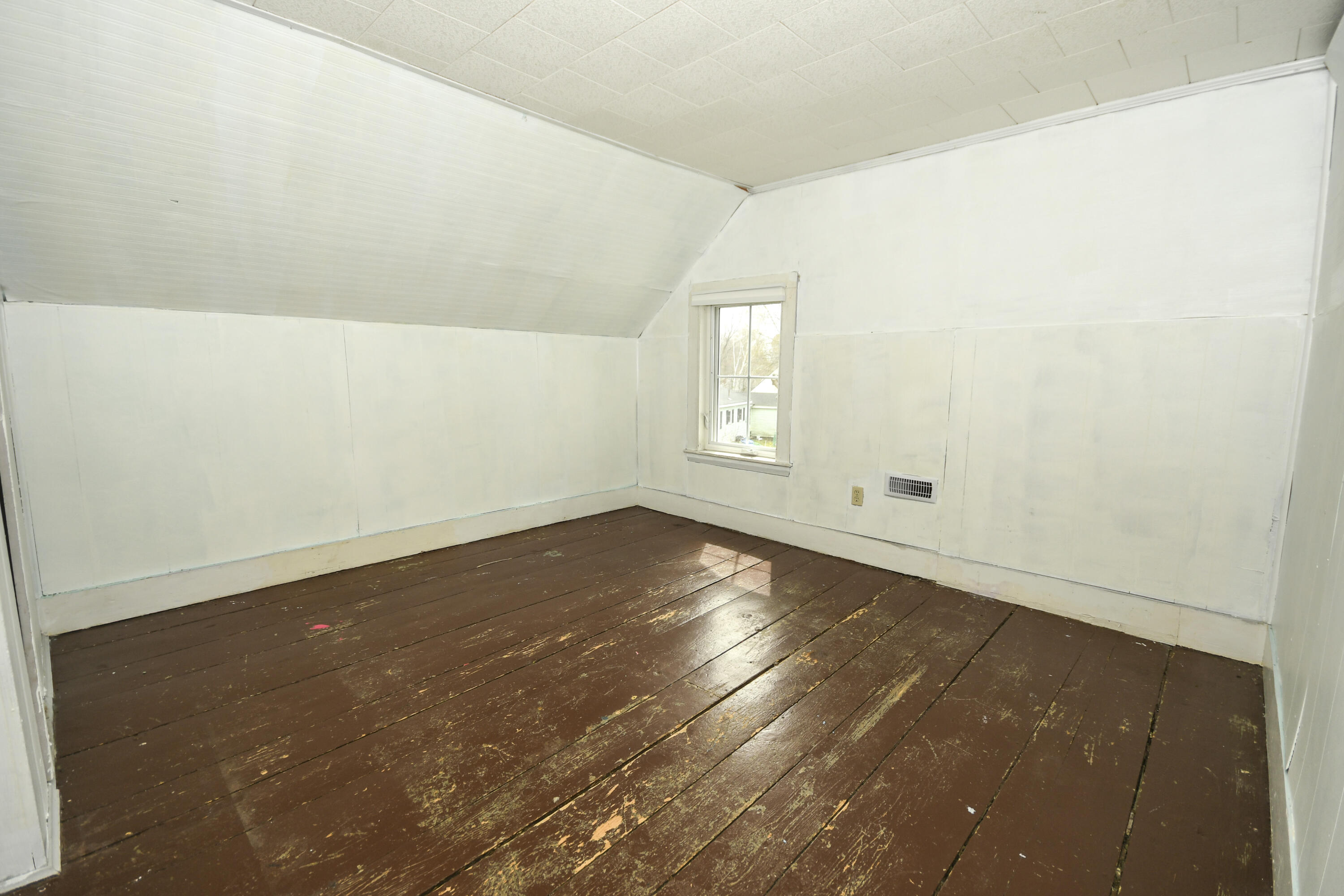 40 E Valentine Street Westbrook ME 04092
