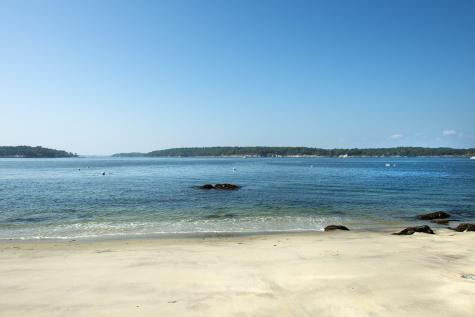 42 Thistle Lane Long Island ME 04050