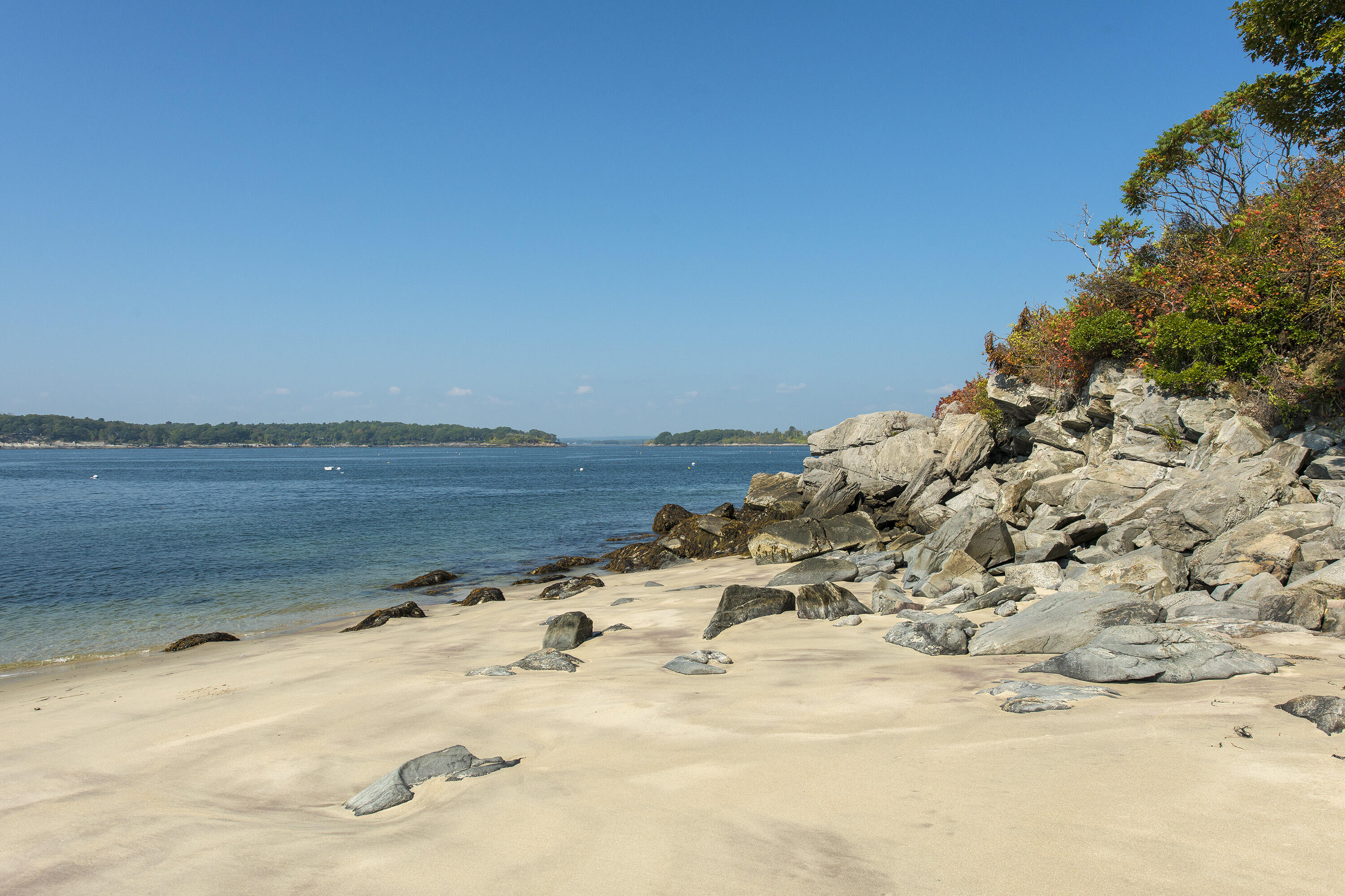 42 Thistle Lane Long Island ME 04050