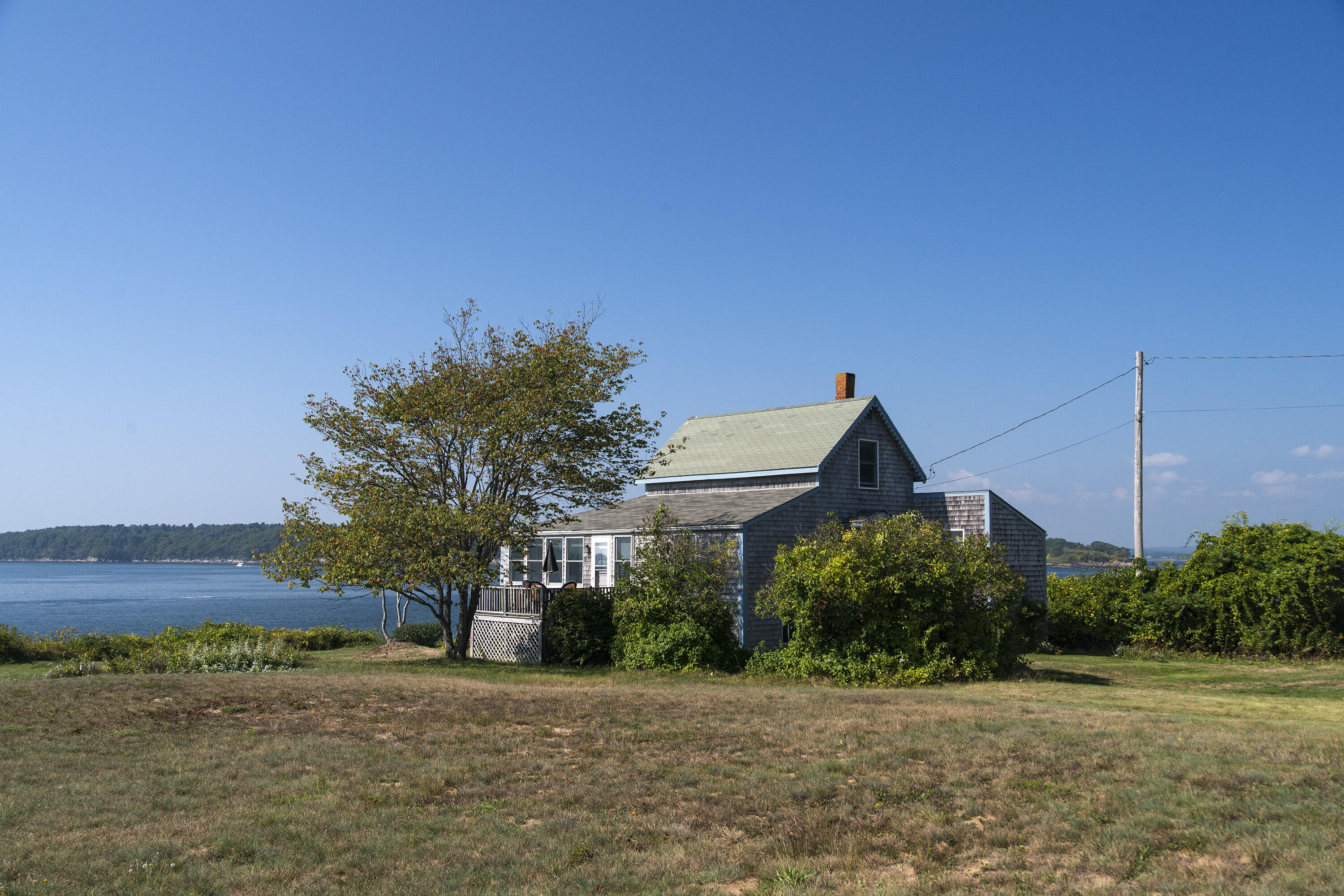 42 Thistle Lane Long Island ME 04050