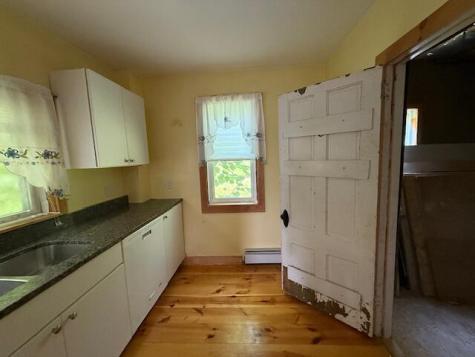 25 Pleasant Street Lubec ME 04652