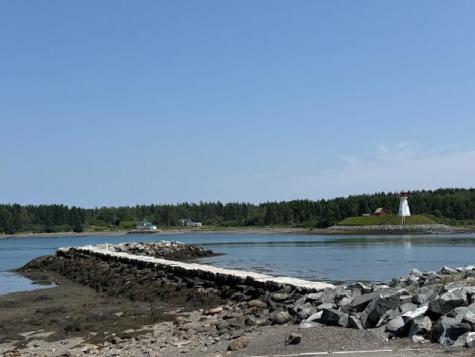 25 Pleasant Street Lubec ME 04652