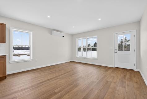 4 Brightons Way Poland ME 04274