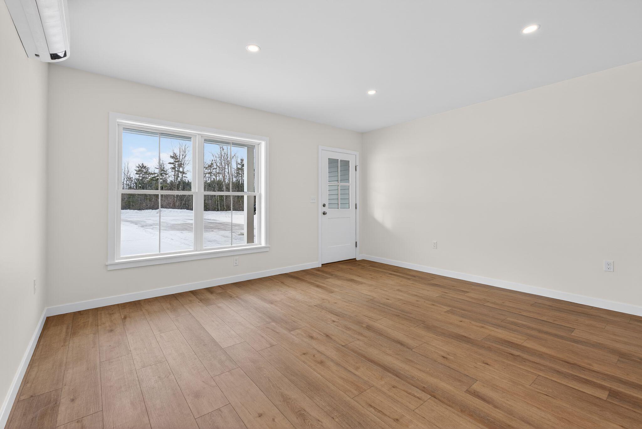 4 Brightons Way Poland ME 04274