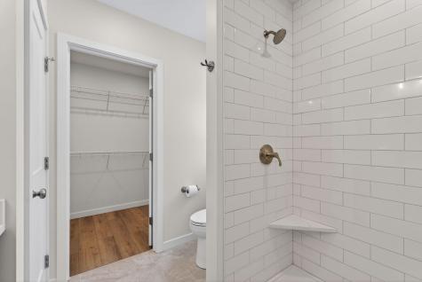 4 Brightons Way Poland ME 04274