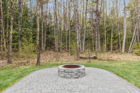 14 Theresa Masse Lane Scarborough ME 04074
