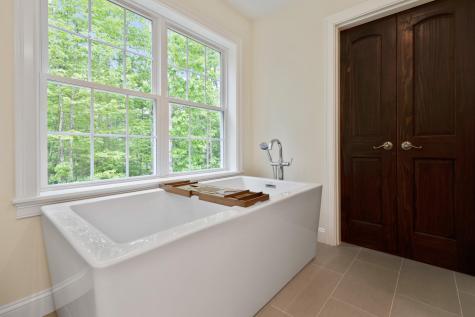 392 Sligo Road Yarmouth ME 04096