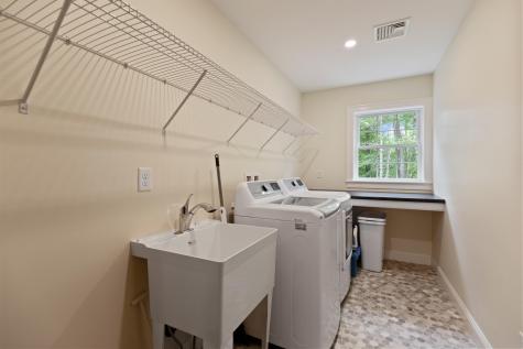 392 Sligo Road Yarmouth ME 04096