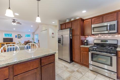 184 Yarmouth Road Gray ME 04039