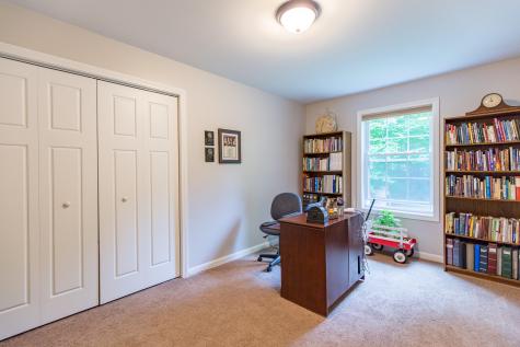 184 Yarmouth Road Gray ME 04039