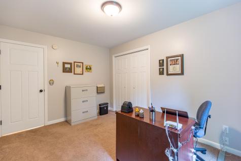 184 Yarmouth Road Gray ME 04039