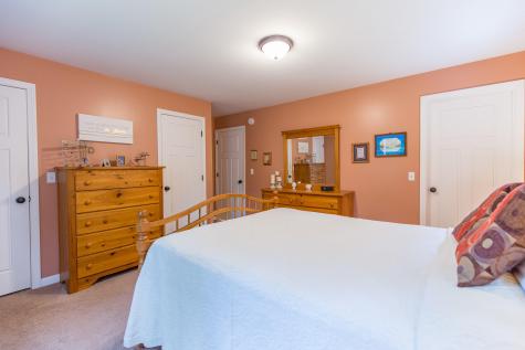 184 Yarmouth Road Gray ME 04039
