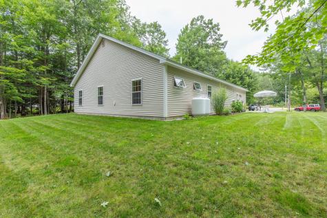 184 Yarmouth Road Gray ME 04039