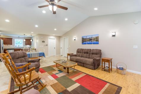 184 Yarmouth Road Gray ME 04039