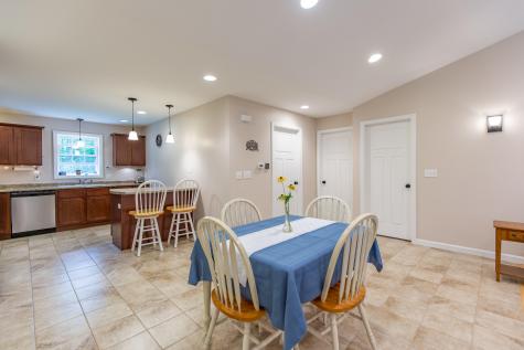 184 Yarmouth Road Gray ME 04039