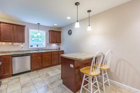 184 Yarmouth Road Gray ME 04039