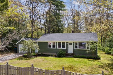 38 Falmouth Road Falmouth ME 04105