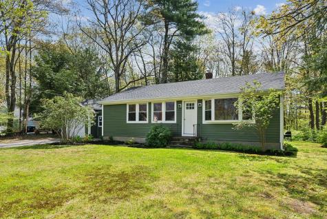 38 Falmouth Road Falmouth ME 04105