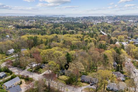 38 Falmouth Road Falmouth ME 04105