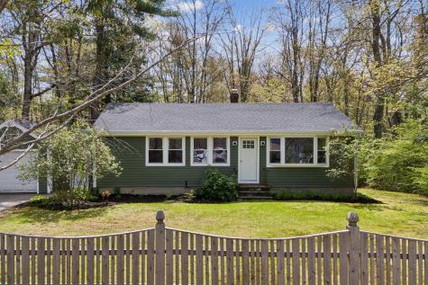 38 Falmouth Road Falmouth ME 04105