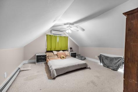 186 Warren Street Bangor ME 04401