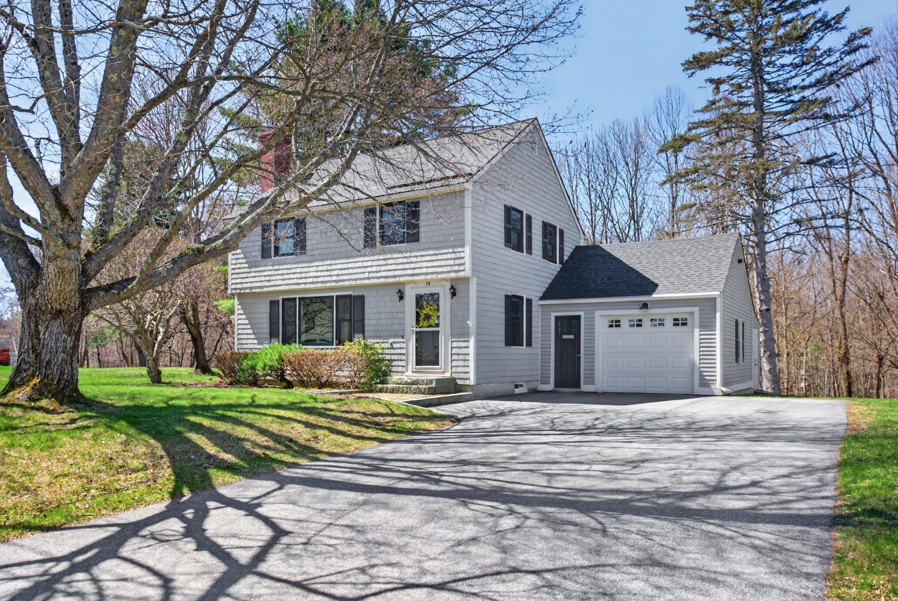 14 Hillview Road Gorham ME 04038