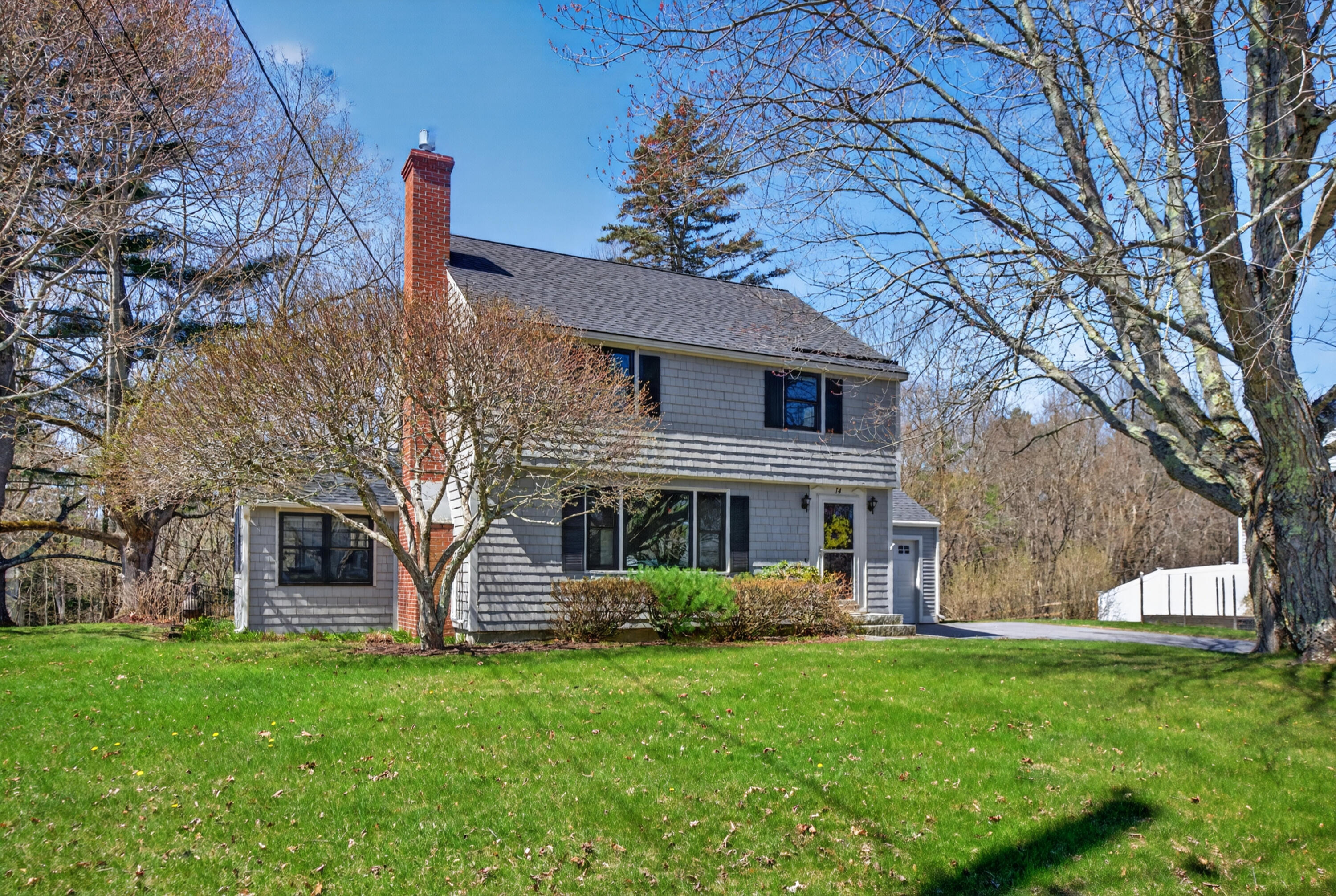 14 Hillview Road Gorham ME 04038