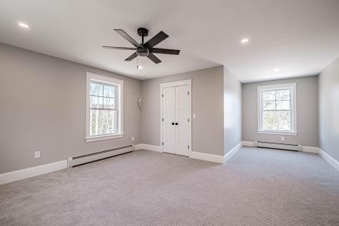 29 Hayfield Lane Windham ME 04062