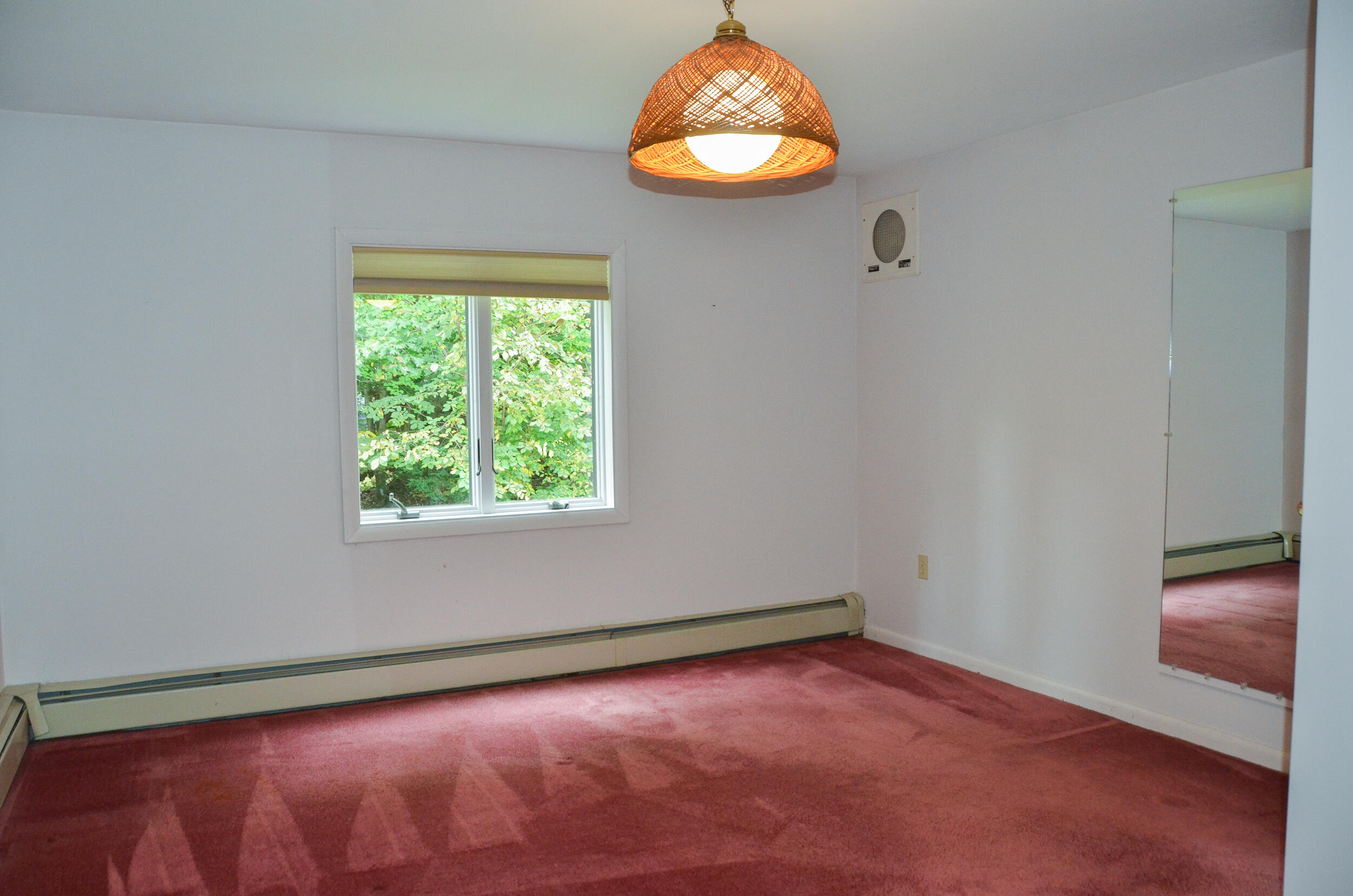 995 Eastern Avenue Chelsea ME 04330