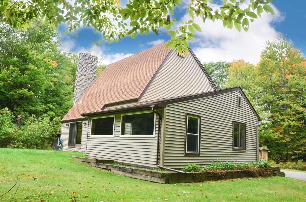 995 Eastern Avenue Chelsea ME 04330