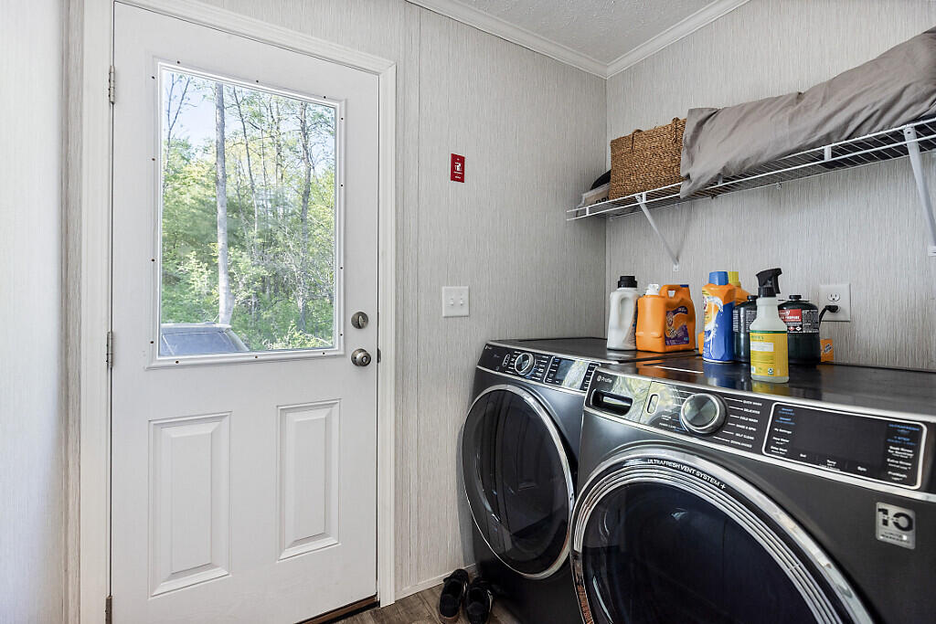 86 Mill Hill Road Vassalboro ME 04989