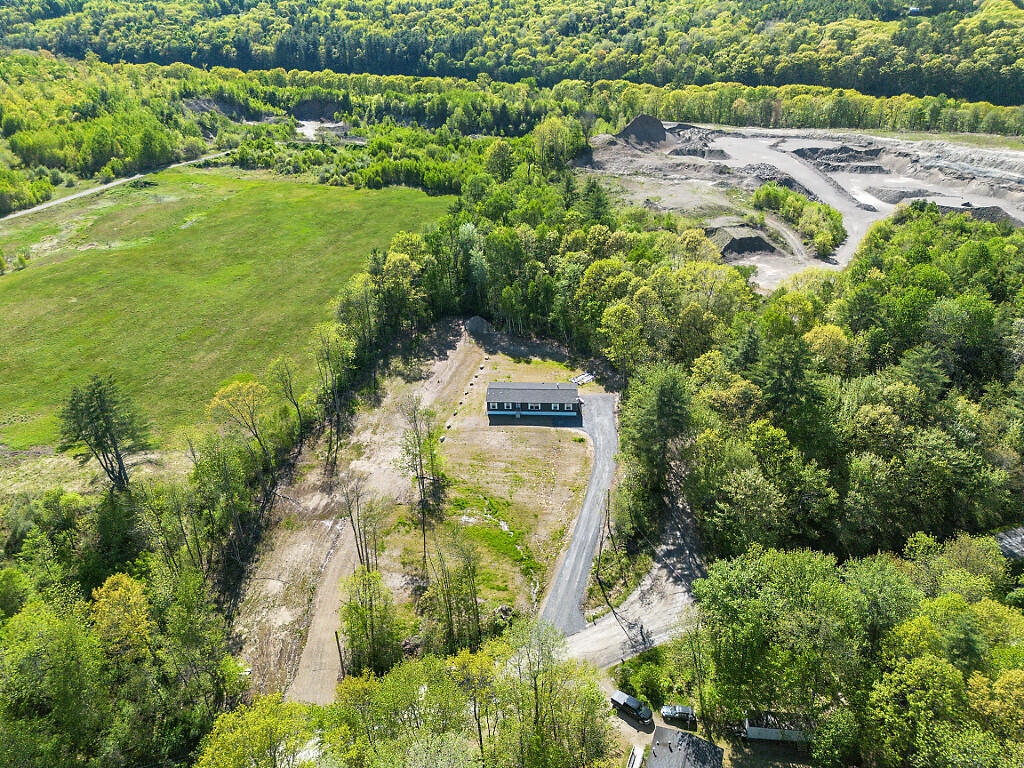 86 Mill Hill Road Vassalboro ME 04989